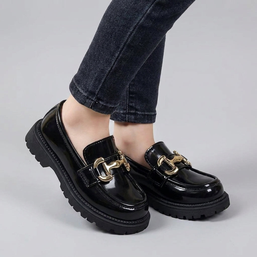 Mocassins Vernis avec une Chaîne Brillante pour Fille